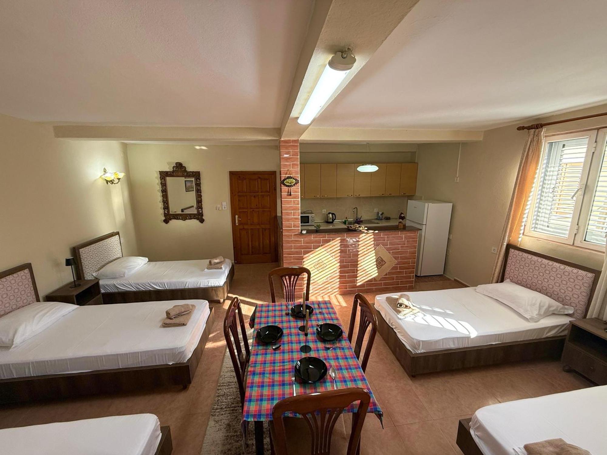 Shkodra Guest House 2 מראה חיצוני תמונה